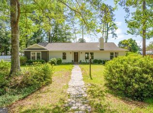 670 Hillmont Dr, Waycross, GA 31503