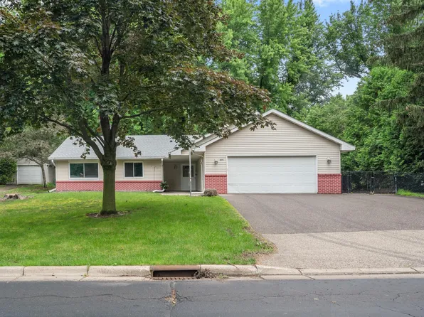 2170 Holloway Ave E, Maplewood, MN 55109