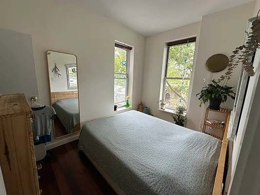 Rented by Yup Realty LLC | media 11