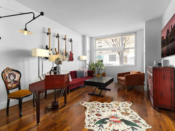 214 N 11th St #1N, Brooklyn, NY 11211