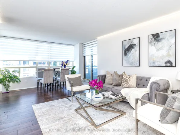 5785 Yonge St #306, Toronto, ON M2M 4J2