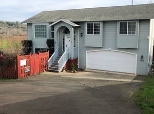 135 NE Plum Ridge Ct, Winston, OR 97496