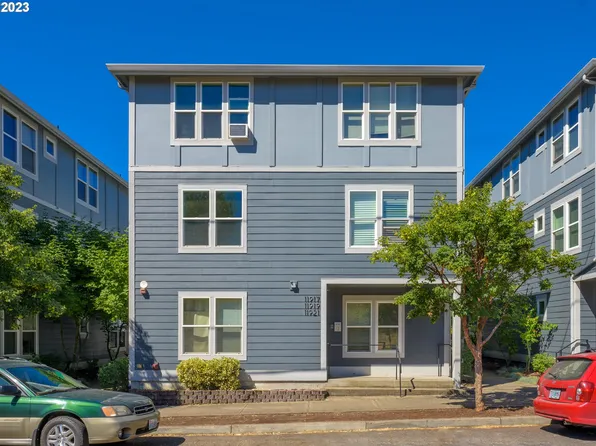 11919 SE Ash St, Portland, OR 97216