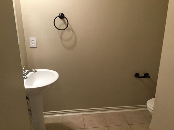 2nd image of 3008 Fairland Dr