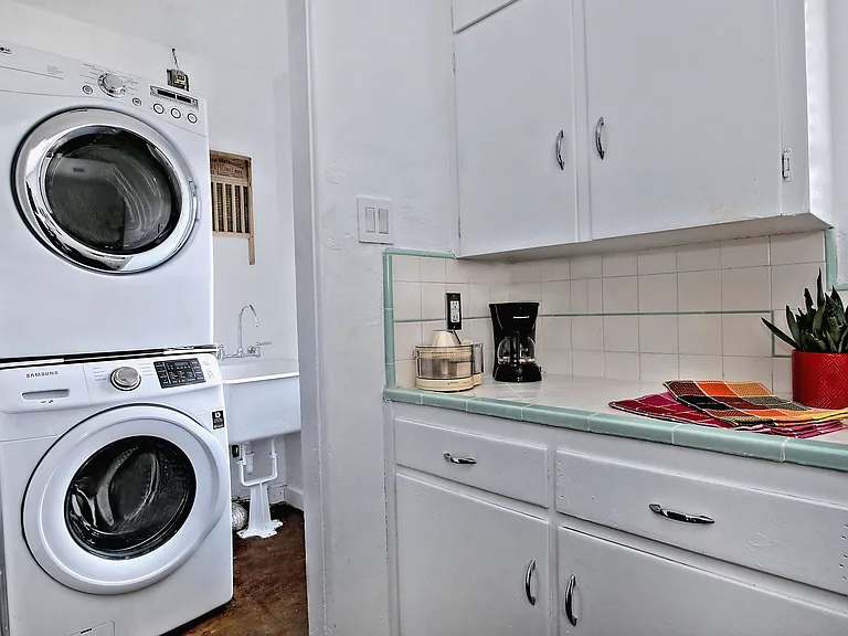 1919 W Earll Dr #2 — Photo 7