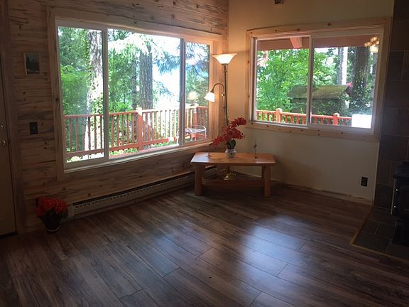 4th image of 781 N Marine View Dr