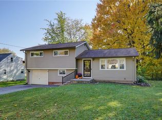 991 Paul Rd, Rochester, NY 14624