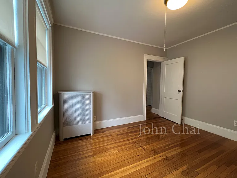 136 Arlington St #1 — Photo 19