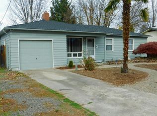 1324 Mount Pitt Ave, Medford, OR 97501