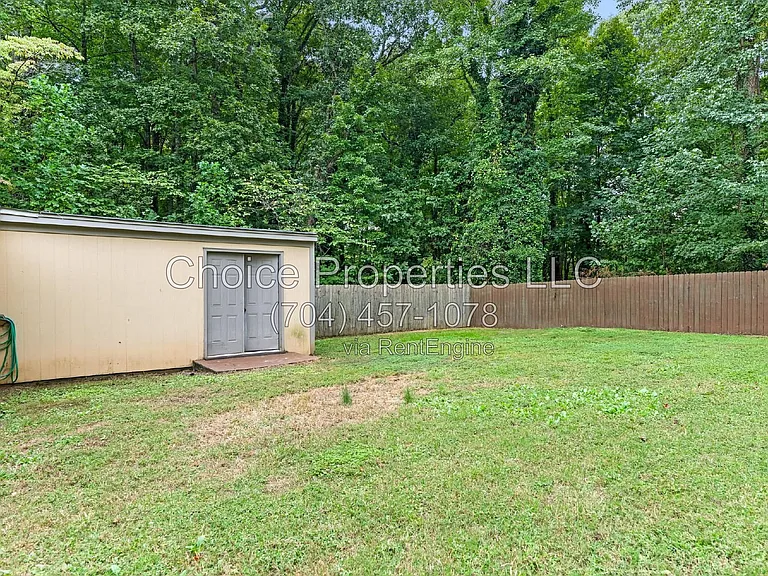 1174 Robinhood Cir — Photo 22