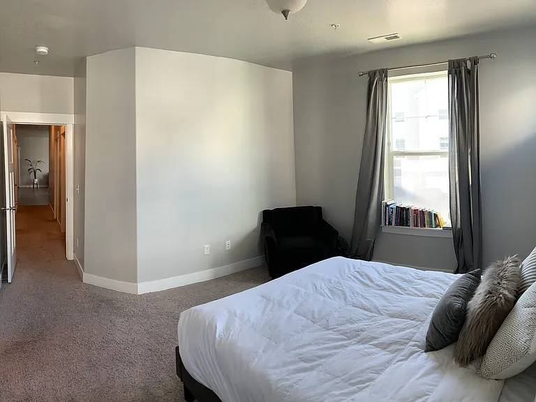 45 W Silver Springs Dr — Photo 7