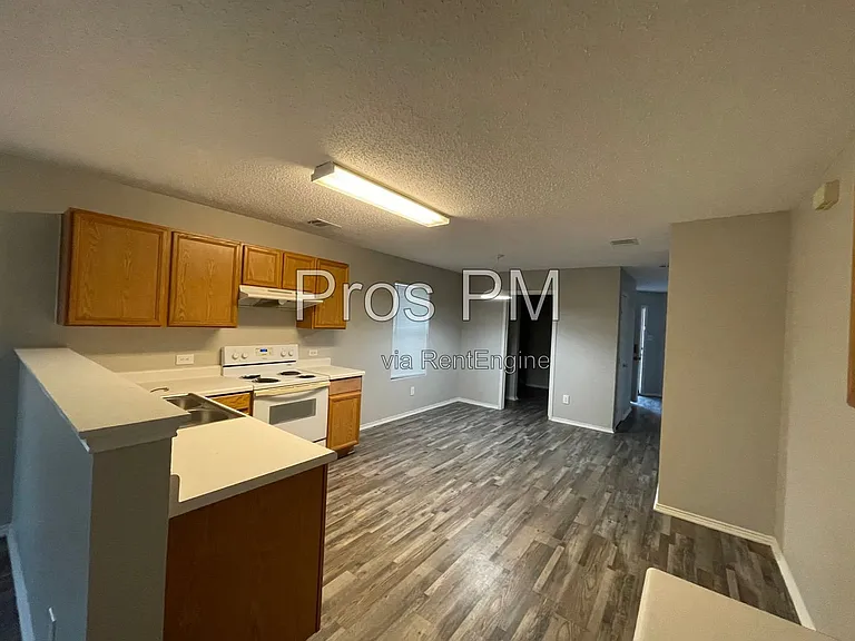 5013 Waterford Dr — Photo 11