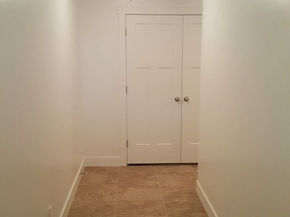 3rd image of 2180 W Crestview Dr