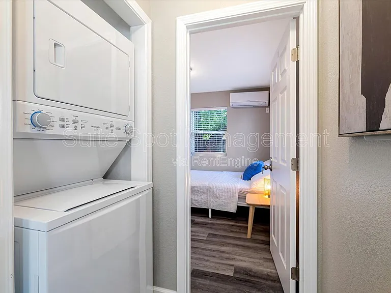 160 Harrison Ave #D3 — Photo 19