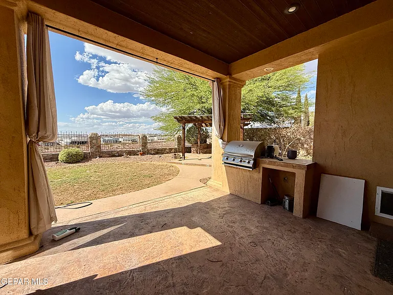 7331 Brays Landing Dr — Photo 38