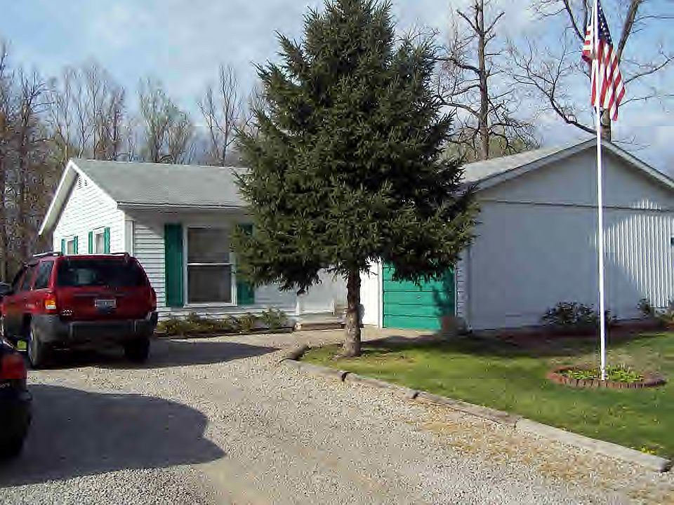 1st image of 11144 N Oakwood Ct