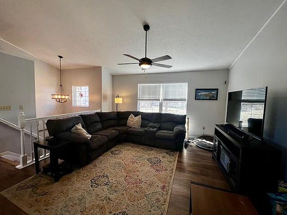 3rd image of 1150 Macintosh Ln