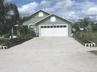 325 Betty Ln, Mascotte, FL 34753