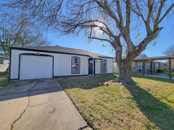 4910 27th St, Dickinson, TX 77539