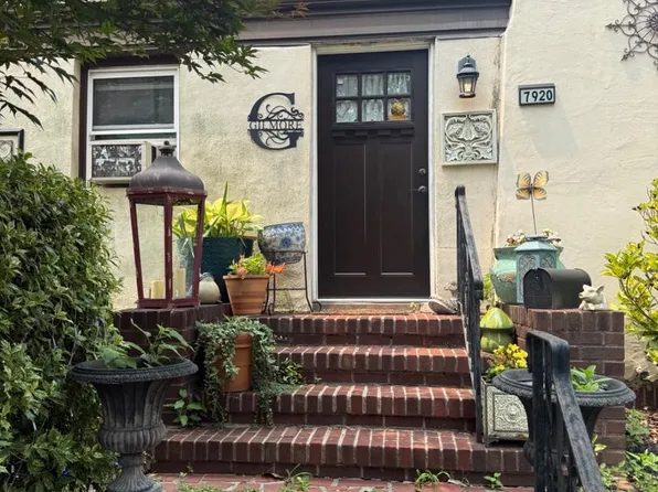 7910 Old York Rd, Elkins Park, PA 19027