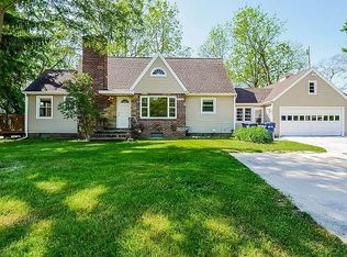 2252 Lake Michigan Dr NW, Grand Rapids, MI 49504