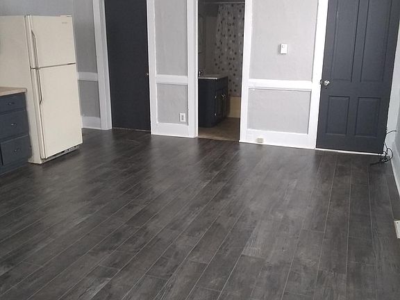 2nd image of 605 Superior Ave APT 3