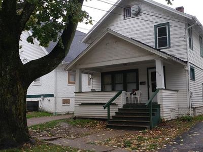 610 W 57th St, Ashtabula, OH, 44004