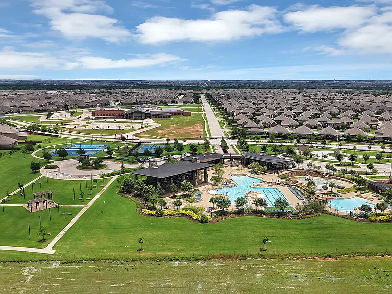 9720 Lariat Dr — Photo 26