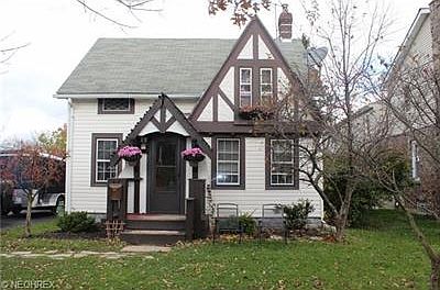1st image of 125 Chardon Ave