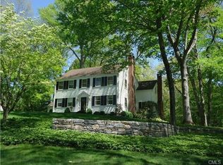 275 N Cedar Rd, Fairfield, CT 06824