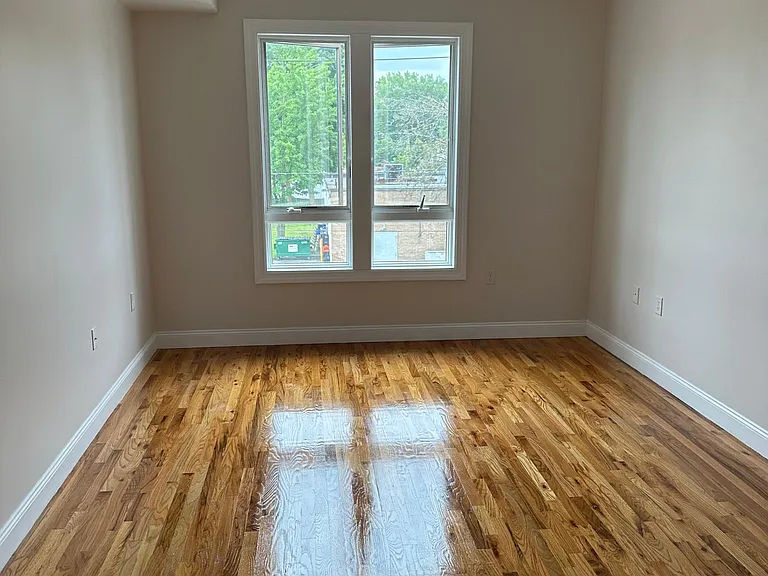 100 Park Ave #203 — Photo 5