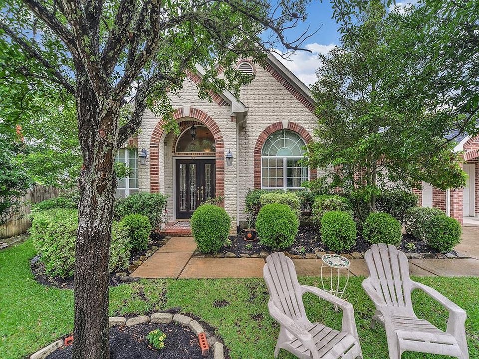 1st image of 13143 Oakwood Manor Dr