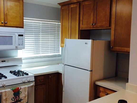 2nd image of 1755 Hester Ave #3