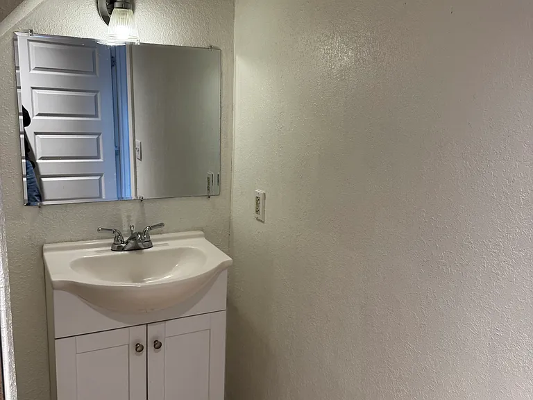409 E Baldwin Ave — Photo 7