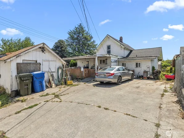 5718 S D Street, Tacoma, WA 98408