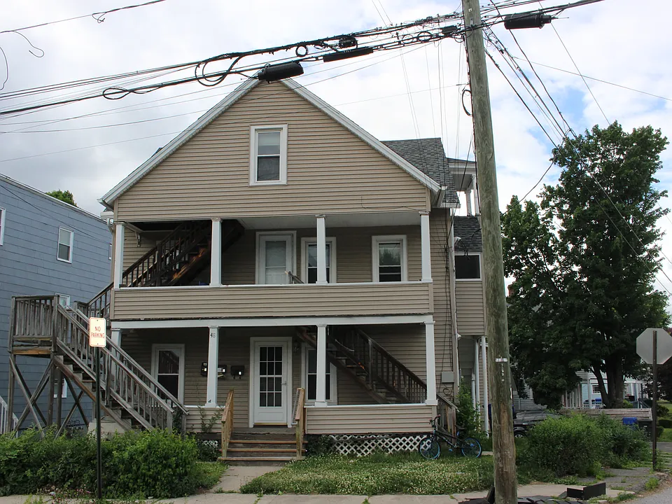 46 Pulaski St #3