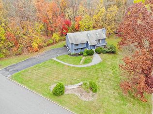 1 Lynn Dr, Andover, NJ 07821