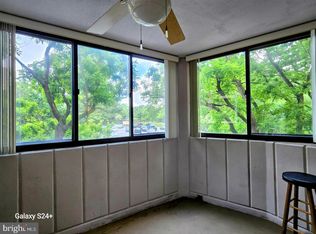 5901 Mount Eagle Dr APT 207, Alexandria, VA 22303