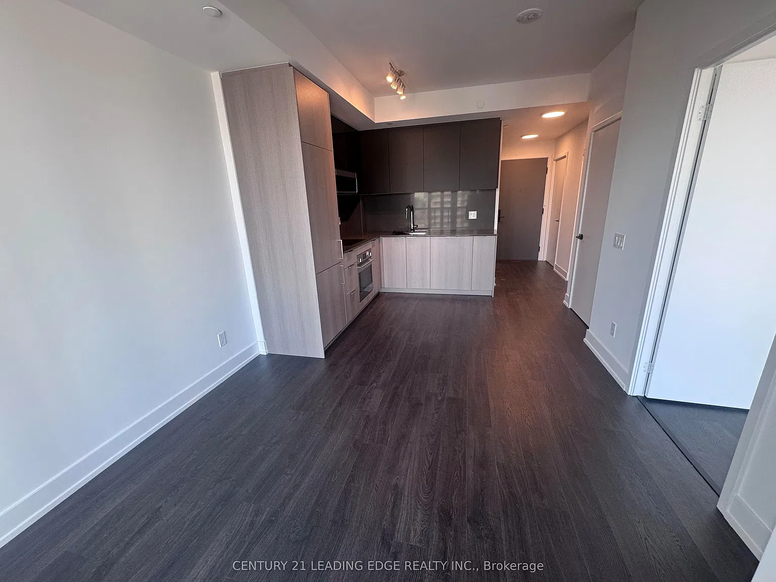 2 bed, $2,300 — Photo 3
