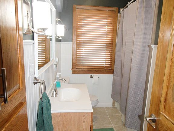 4th image of 2117 E Blackford Ave