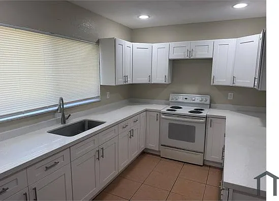 5 bed, 1821 sqft, $3,500 — Photo 4
