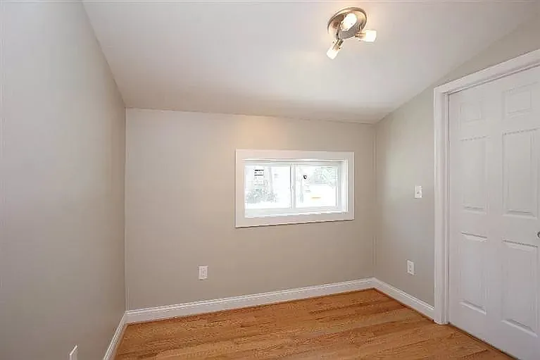 236 Lincoln Ave — Photo 18