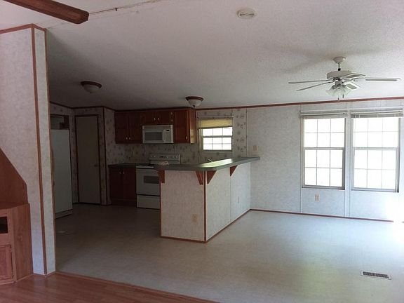 4th image of 452 Sulphur Spring Valley Dr