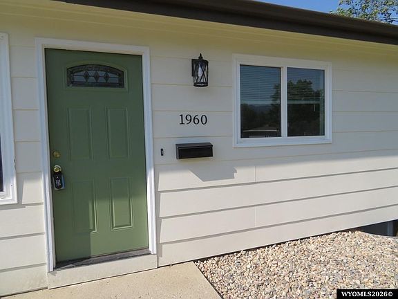 3rd image of 1960 Brentwood Dr