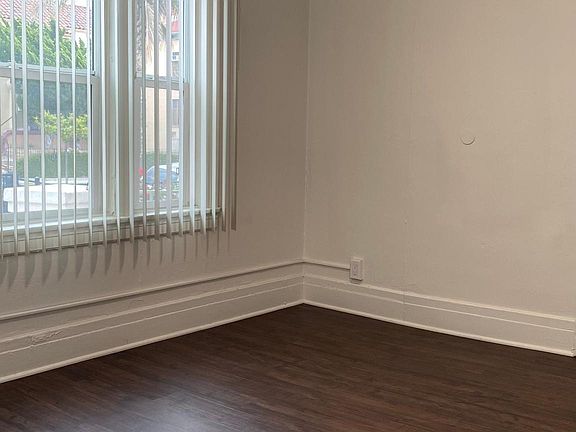 5th image of 207 S Berendo St APT 101