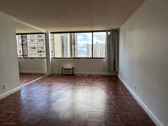 55 S Kukui St — Photo 5