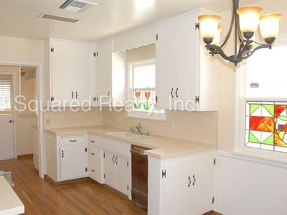 5th image of 12634 Albers St