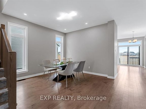5th image of 848 Snowdrop Cres