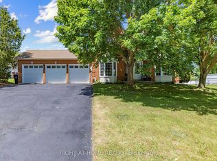 2114 Hughes Dr, Innisfil, ON L0L 1R0