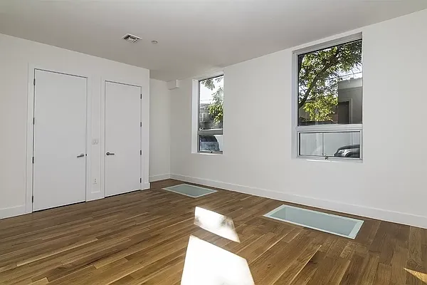 Rented by The Agency | media 3